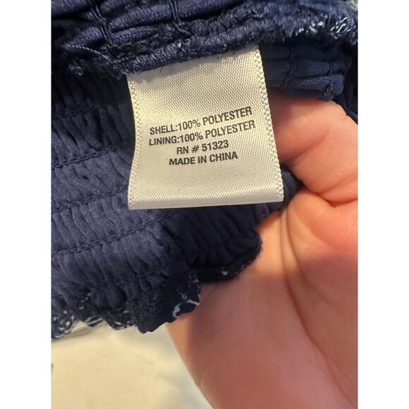 Chaus Women’s Medium Dark Blue blouse white paisley Floral print business casual - Picture 3 of 7